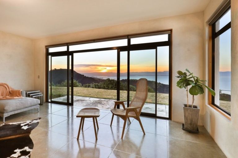 Photo of property in 217 Parautane Way, Todds Valley, Nelson, 7071