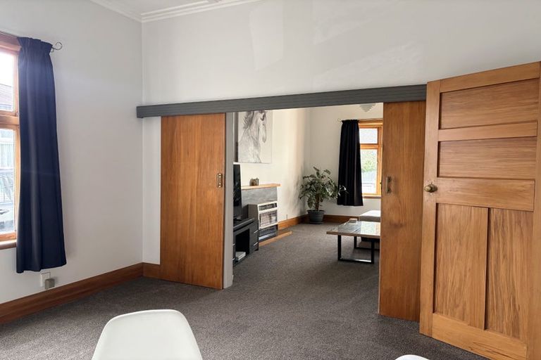 Photo of property in 24 Lyndhurst Street, Takaro, Palmerston North, 4412