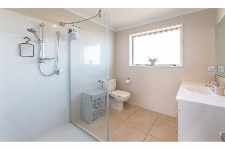 Photo of property in 52 Beaumont Drive, Rolleston, 7614