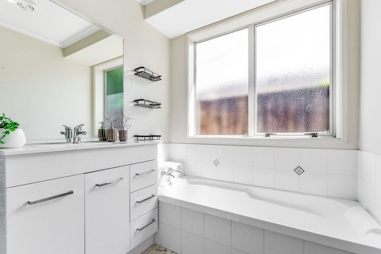 Photo of property in 15 Salisbury Place, Hamilton East, Hamilton, 3216