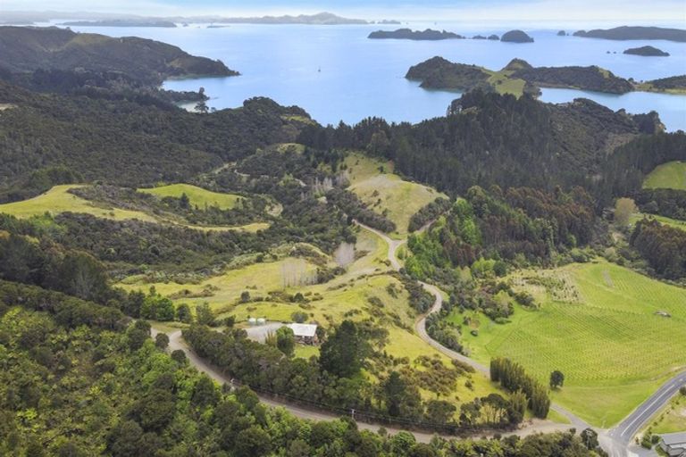 Photo of property in 250 Paroa Bay Road, Russell, 0272