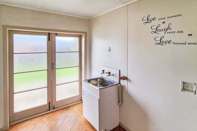 Photo of property in 16a Hunua Road, Papakura, 2110