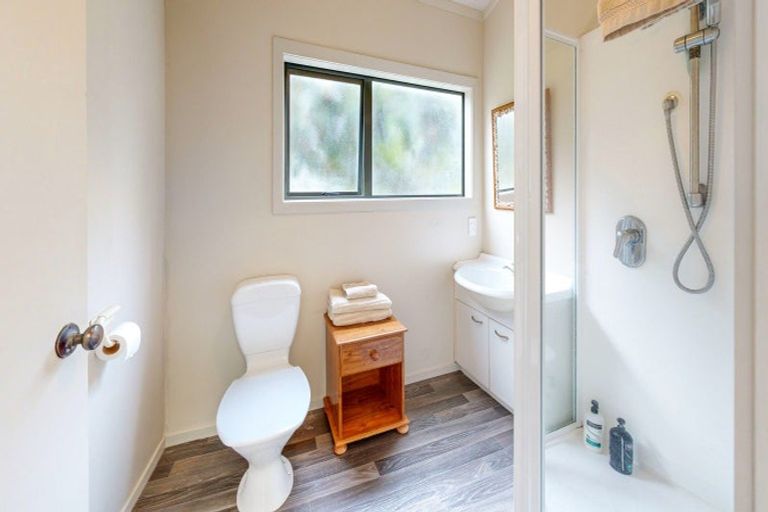 Photo of property in 128 Kiwi Road, Whangamata, 3620