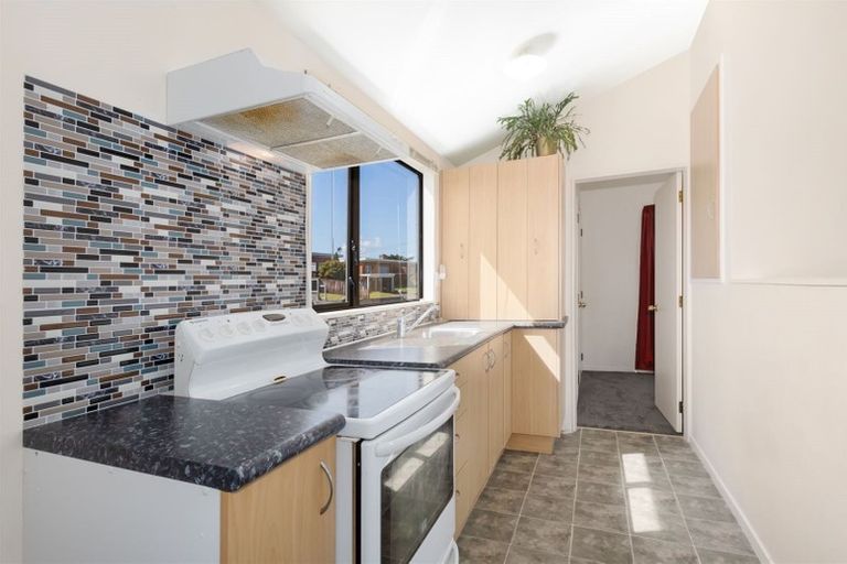 Photo of property in 8 Morere Street, Titahi Bay, Porirua, 5022