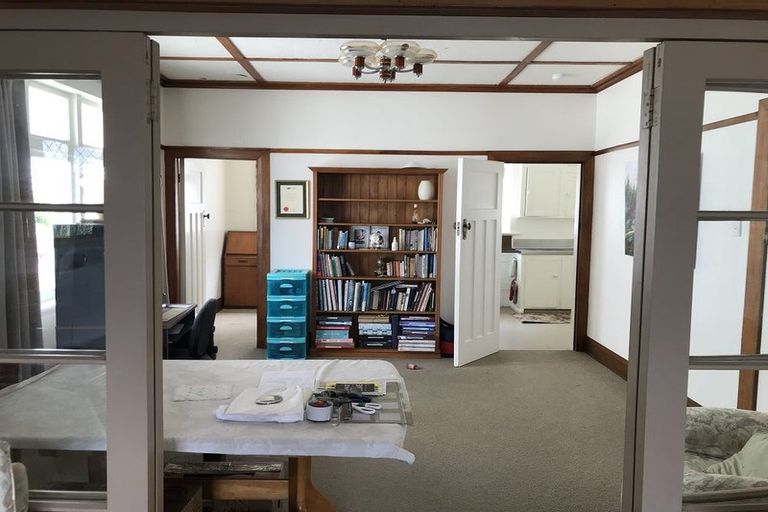 Photo of property in 76 Mitchell Street, Brooklyn, Wellington, 6021