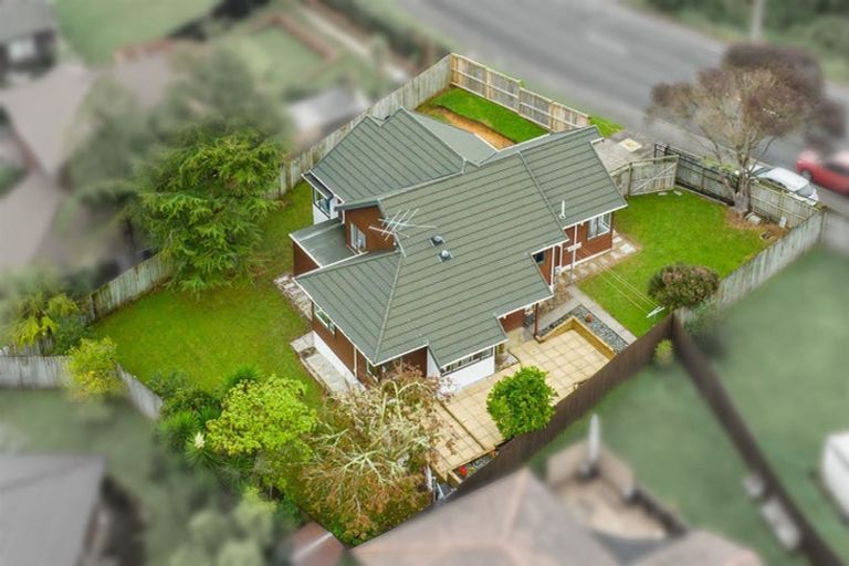 Photo of property in 64 Birdwood Road, Swanson, Auckland, 0612