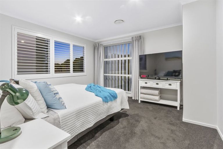 Photo of property in 88 Bomb Point Drive, Hobsonville, Auckland, 0616