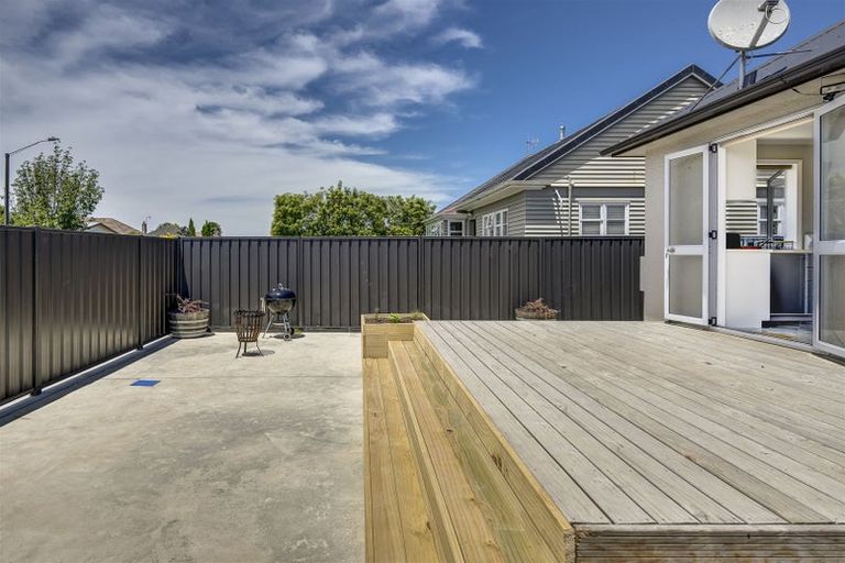 Photo of property in 2 Barton Avenue, Marewa, Napier, 4110