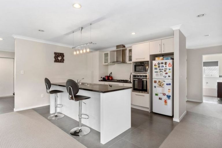 Photo of property in 108 Waterside Drive, Pyes Pa, Tauranga, 3112