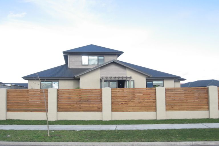 Photo of property in 1 Sandowne Close, Rototuna North, Hamilton, 3210