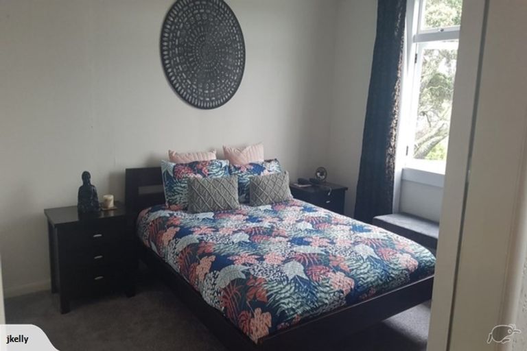 Photo of property in 22 Philson Terrace, Browns Bay, Auckland, 0630