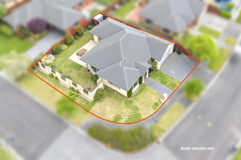 Photo of property in 5 Harrys Way, Redwood, Christchurch, 8051