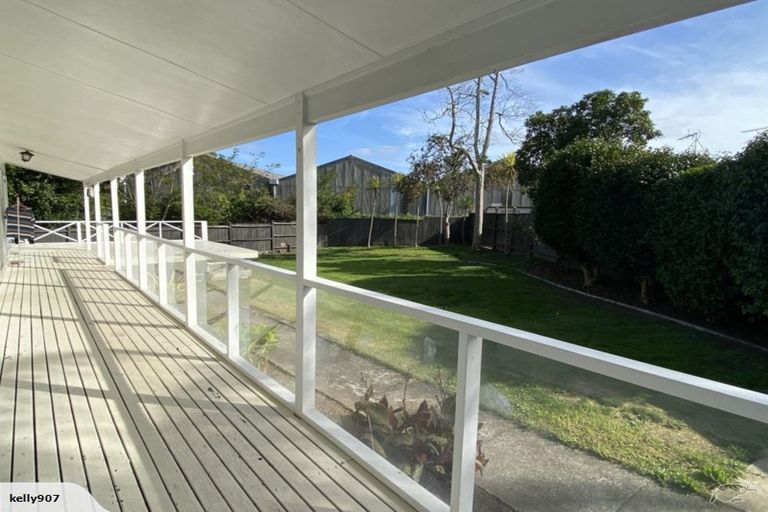 Photo of property in 16 Kakapo Place, Papatoetoe, Auckland, 2025