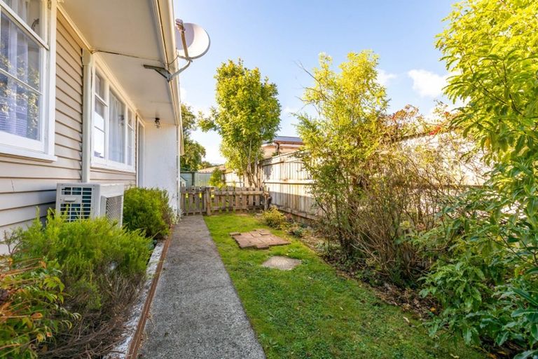 Photo of property in 4/6 Ruahine Street, Trentham, Upper Hutt, 5018