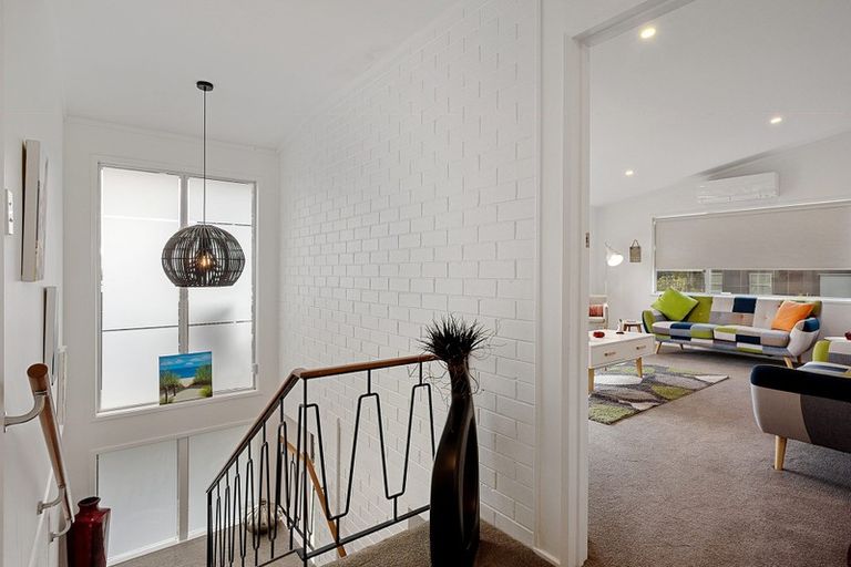 Photo of property in 3/15 Omana Road, Milford, Auckland, 0620