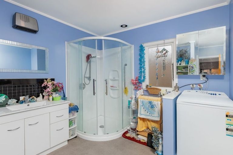 Photo of property in 8 Moorhouse Street, Waimate, 7924