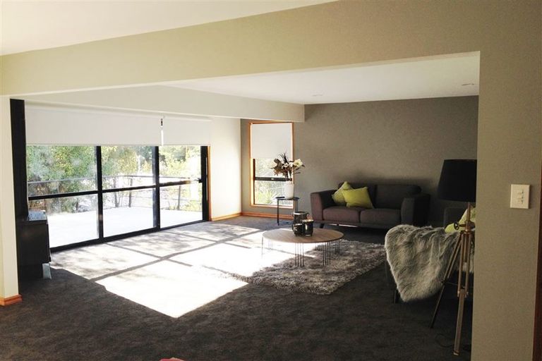 Photo of property in 9 Janice Place, Mount Pleasant, Christchurch, 8081