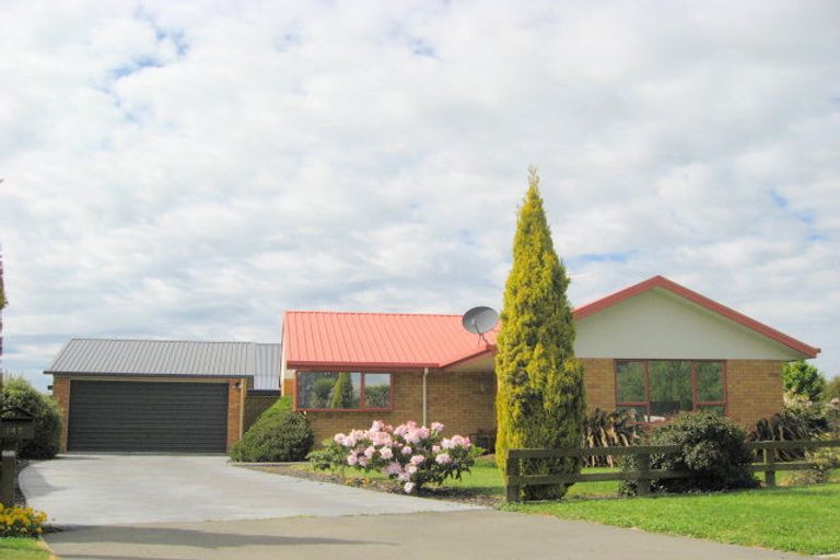 Photo of property in 147 Chinnerys Road, Woodend, 7610