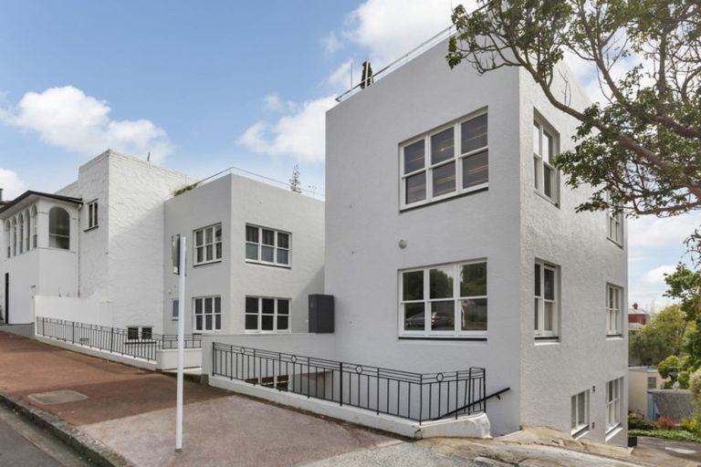 Photo of property in Illawarra Flats, 11/6 Brighton Road, Parnell, Auckland, 1052