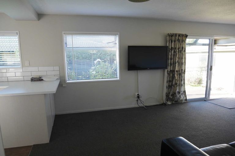 Photo of property in 1/38 Epsom Road, Sockburn, Christchurch, 8042