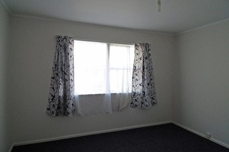 Photo of property in 65 Hobart Crescent, Wattle Downs, Auckland, 2103