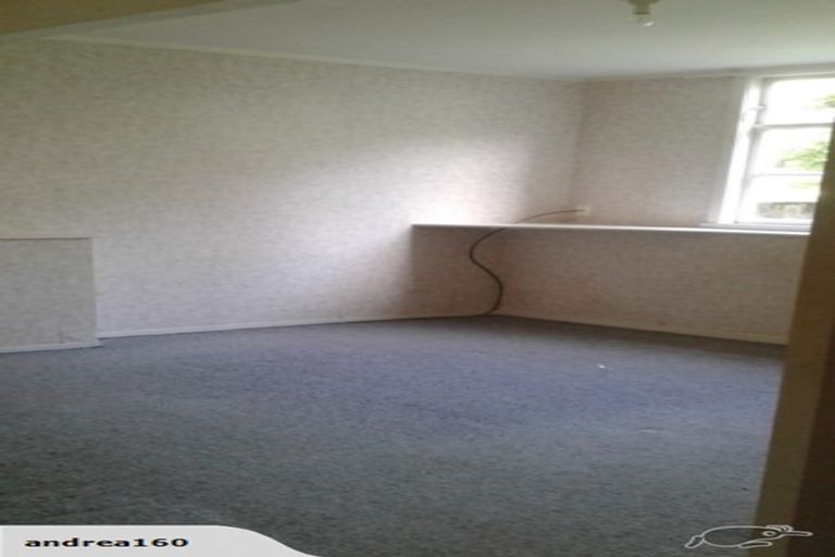 Photo of property in 1 Pohue Grove, Stokes Valley, Lower Hutt, 5019