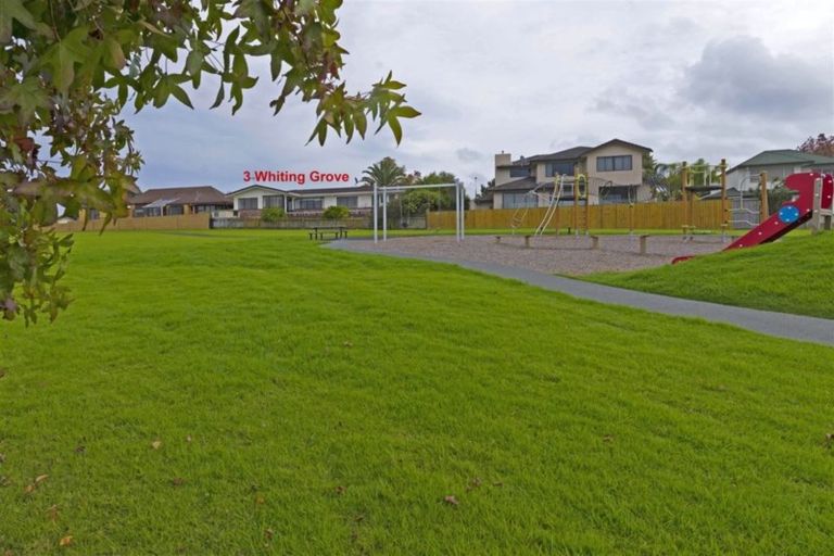 Photo of property in 3 Whiting Grove, West Harbour, Auckland, 0618