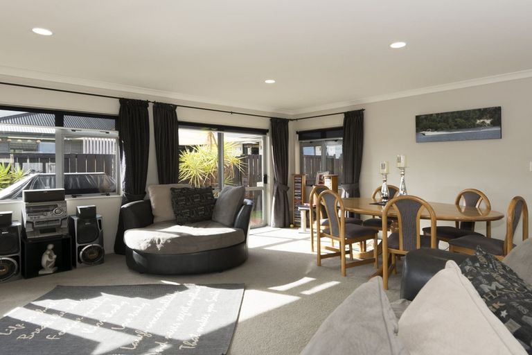 Photo of property in 87 Merriman Place, Pyes Pa, Tauranga, 3112