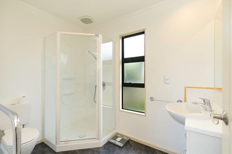 Photo of property in 1 Corfe Castle Lane, Levin, 5510