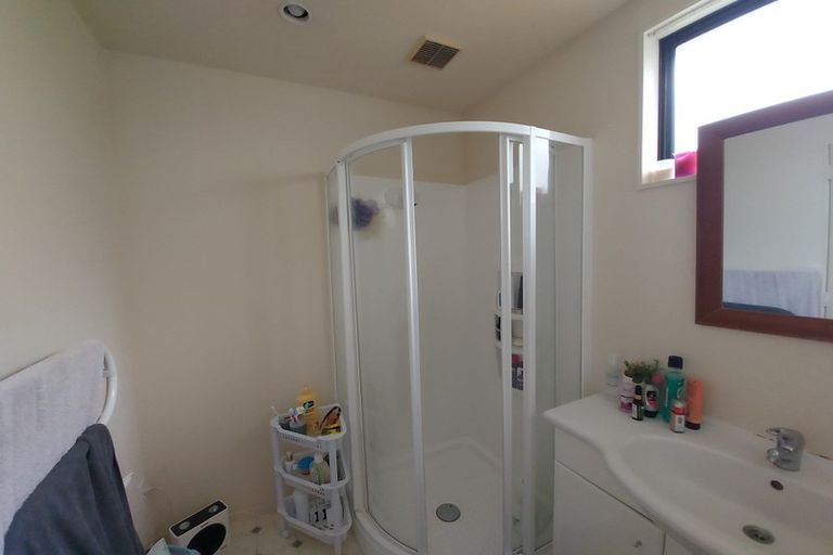 Photo of property in 1/2 Malcolm Lane, Thorndon, Wellington, 6011