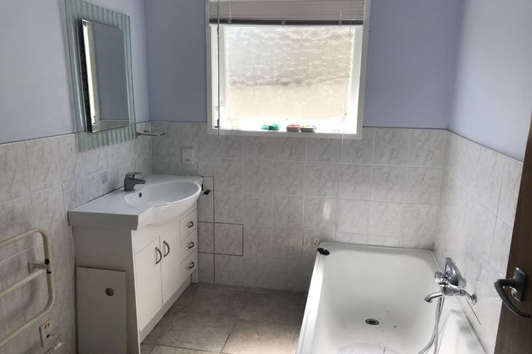 Photo of property in 96 Gills Road, Bucklands Beach, Auckland, 2014