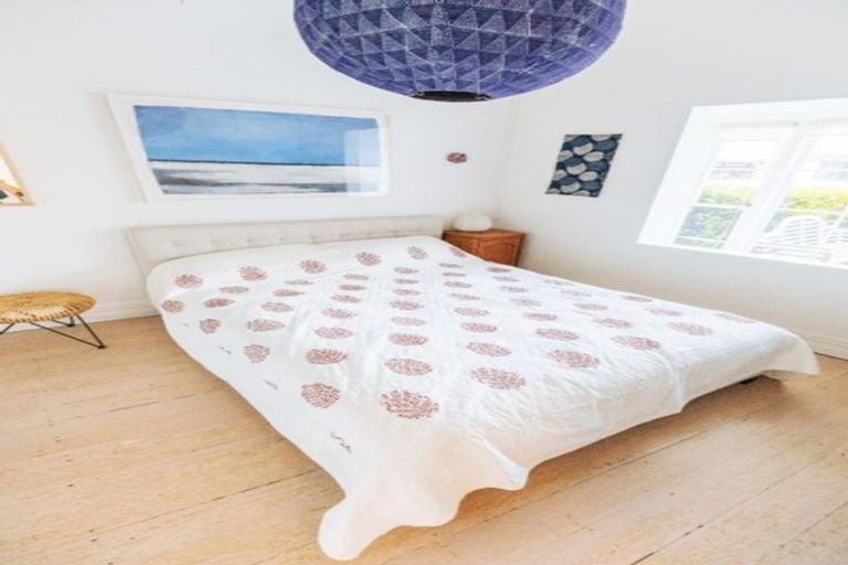 Photo of property in 26 Church Street, Devonport, Auckland, 0624