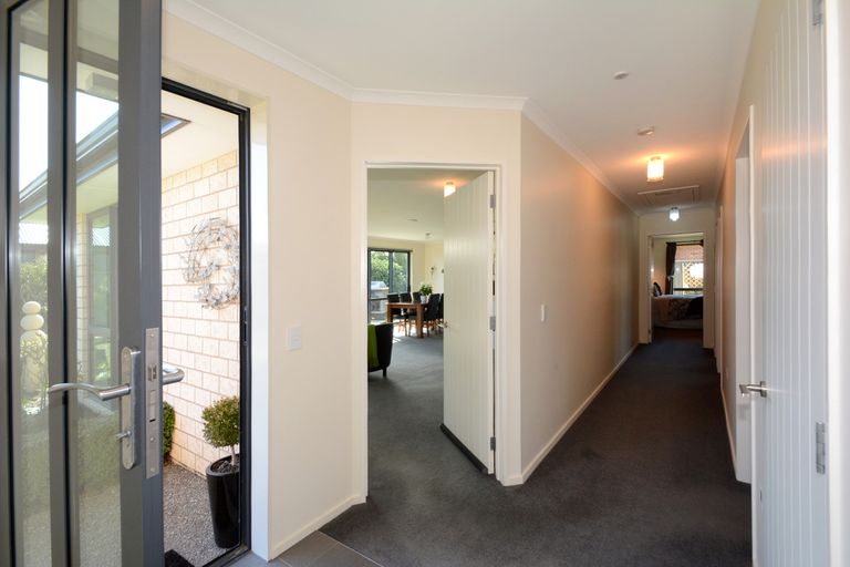 Photo of property in 8 Didham Drive, Mosgiel, 9024