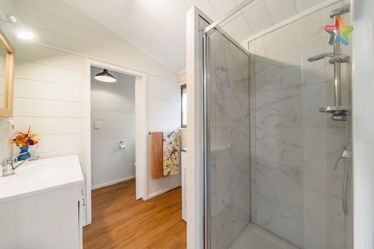 Photo of property in 106 Cambridge Terrace, Fairfield, Lower Hutt, 5011