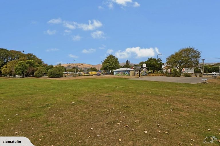 Photo of property in 2/121 Waltham Road, Sydenham, Christchurch, 8023