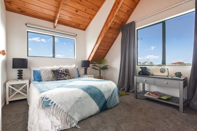 Photo of property in 17 Glenfield Road, Owhata, Rotorua, 3010