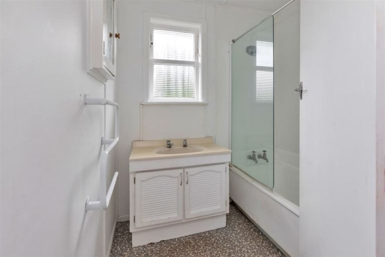 Photo of property in 65 Anzac Road, Morningside, Whangarei, 0110