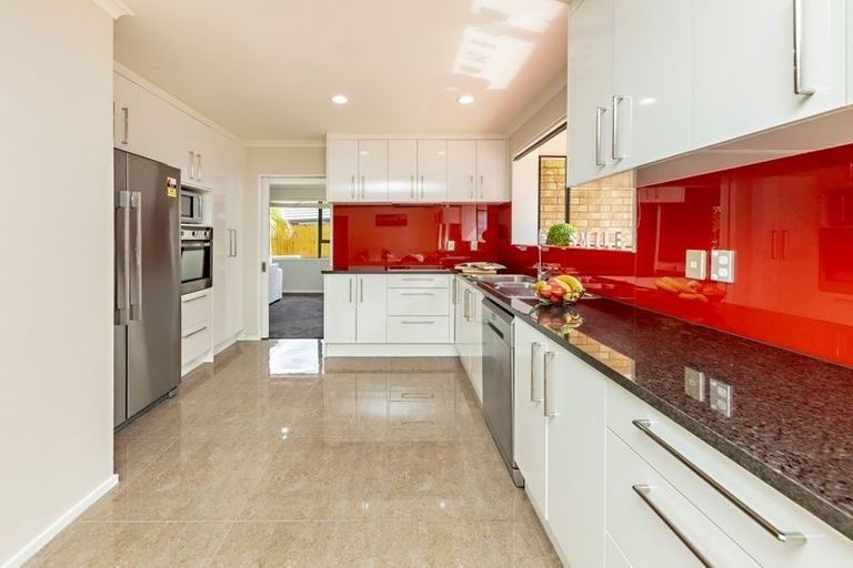 Photo of property in 18 Srah Place, East Tamaki, Auckland, 2013