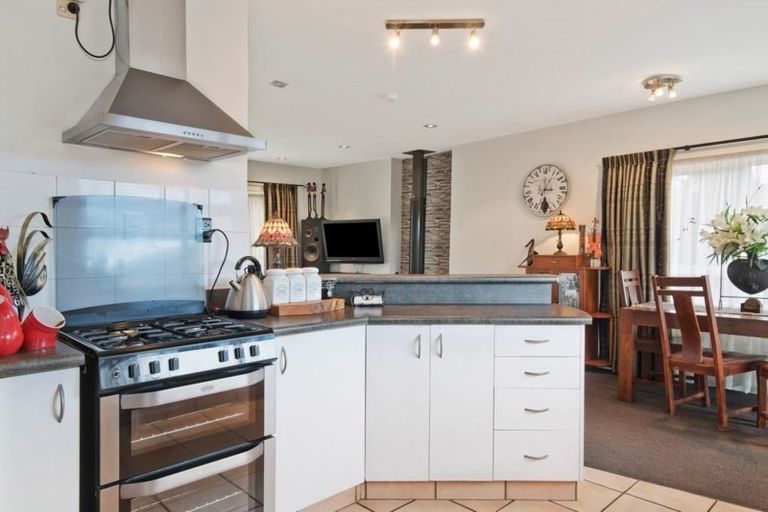 Photo of property in 104 Tilford Street, Woolston, Christchurch, 8062