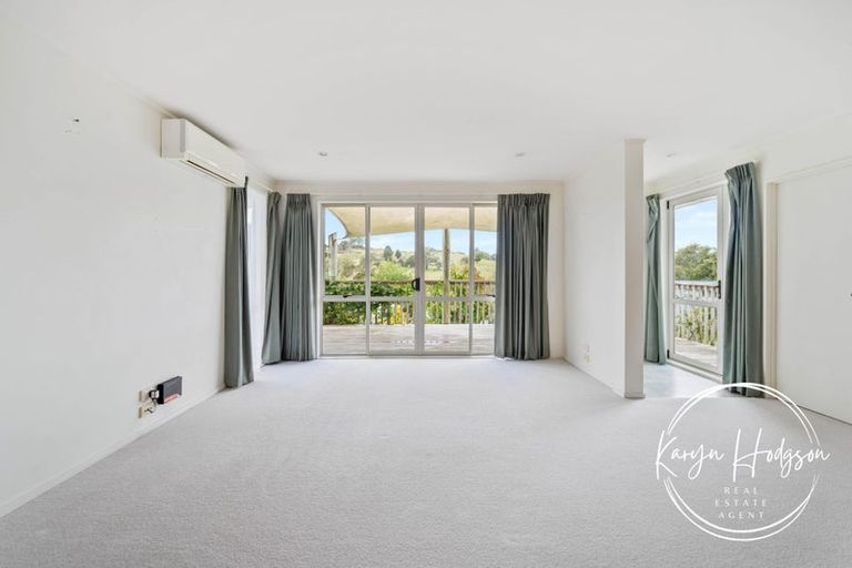 Photo of property in 12 Ash Grove, Maungaturoto, 0520