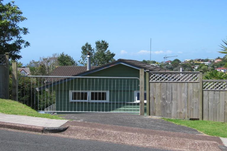 Photo of property in 4 Dunraven Place, Torbay, Auckland, 0630