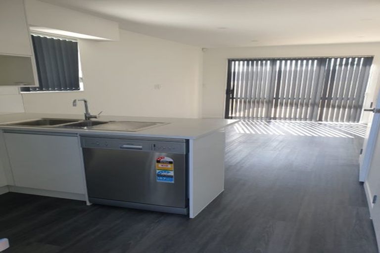 Photo of property in 14/3 Abbotleigh Avenue, Te Atatu Peninsula, Auckland, 0610