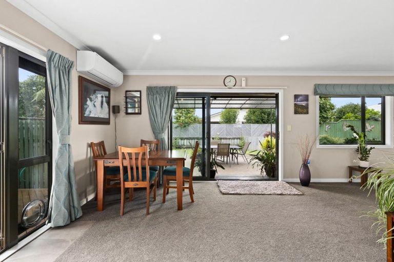 Photo of property in 10a Dolbel Street, Taradale, Napier, 4112