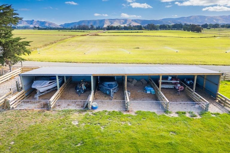 Photo of property in 302 Timaru Road, Waimate, 7978