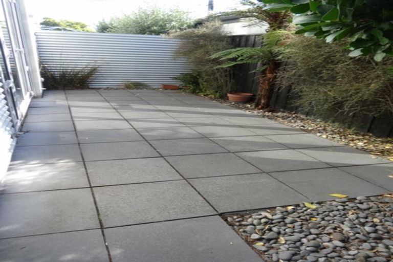 Photo of property in 94a Packe Street, Edgeware, Christchurch, 8013