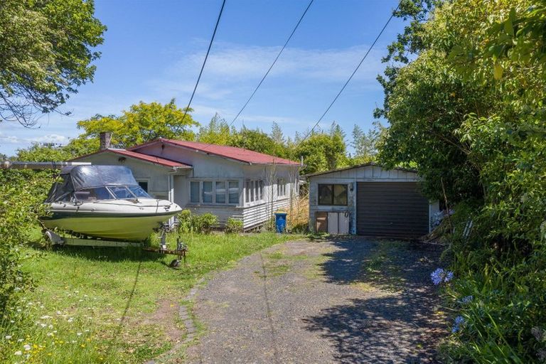 Photo of property in 1 Rame Road, Greenhithe, Auckland, 0632