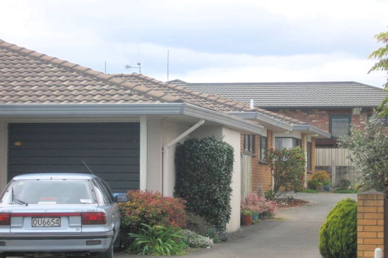 Photo of property in 2/22 Mansels Road, Greerton, Tauranga, 3112