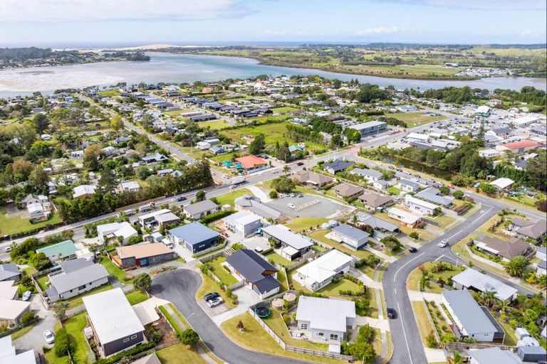 Photo of property in 7 Takahe Place, Mangawhai, 0505