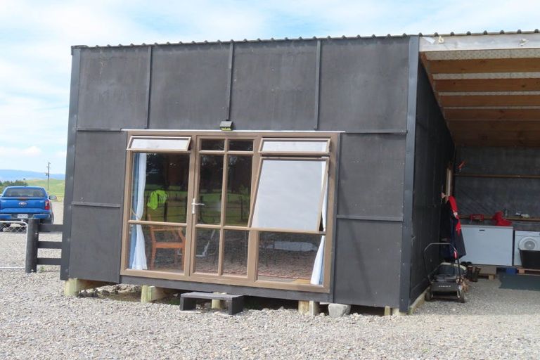 Photo of property in 490 Maharahara Road, Dannevirke, 4972