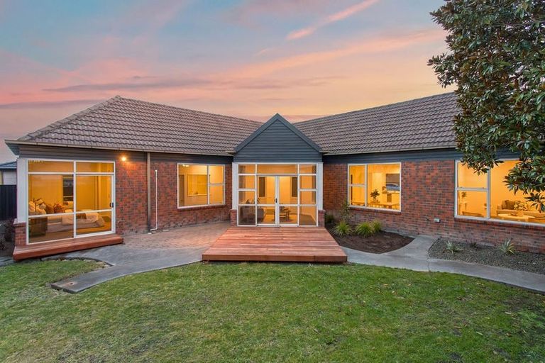 Photo of property in 56 Mary Street, Papanui, Christchurch, 8053